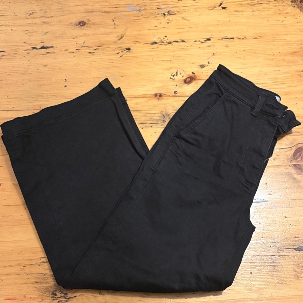 Women’s Wide-Leg Black Jeans
